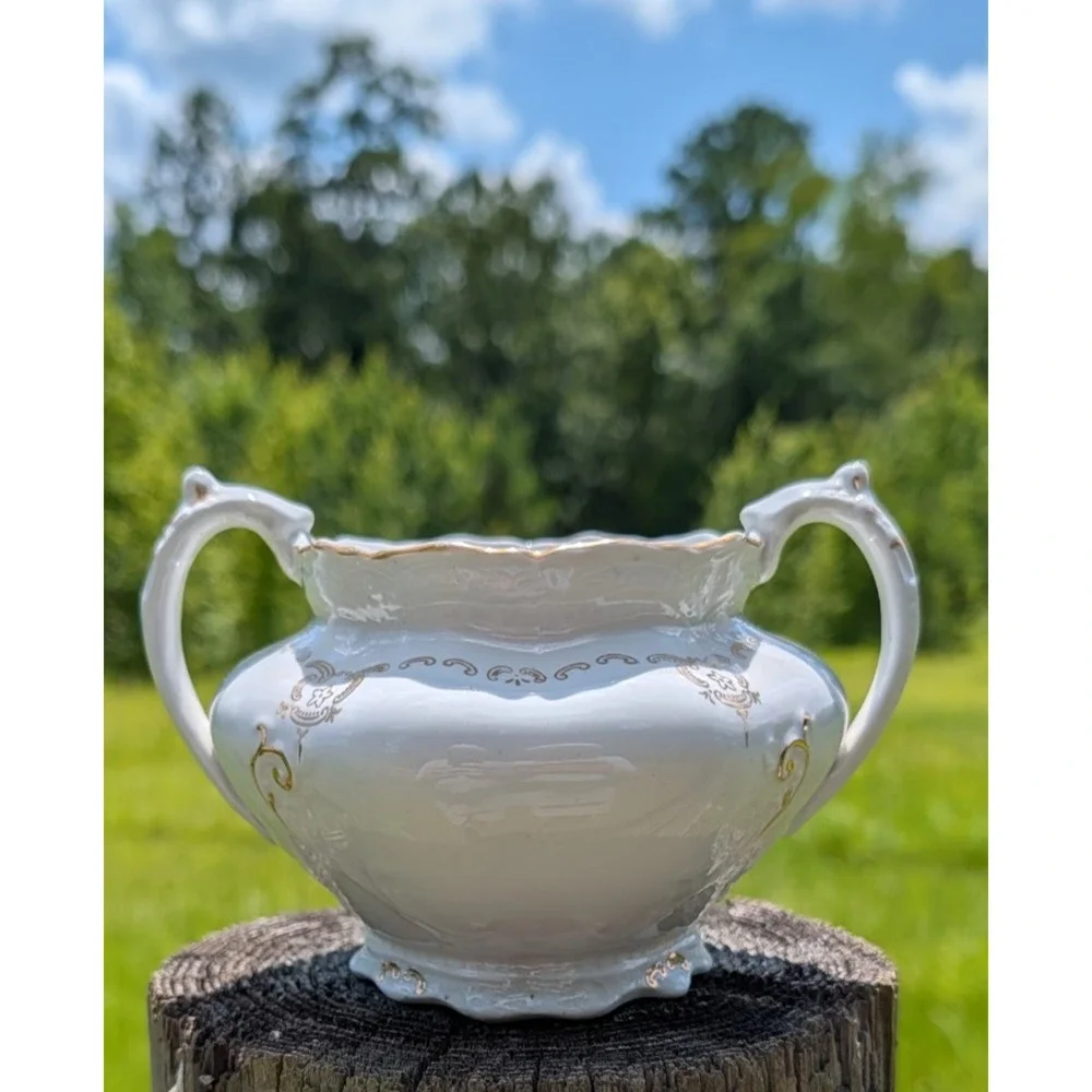 Johnson Bros JB1276 Open Sugar Bowl No Lid Gold Scroll England Vintage
